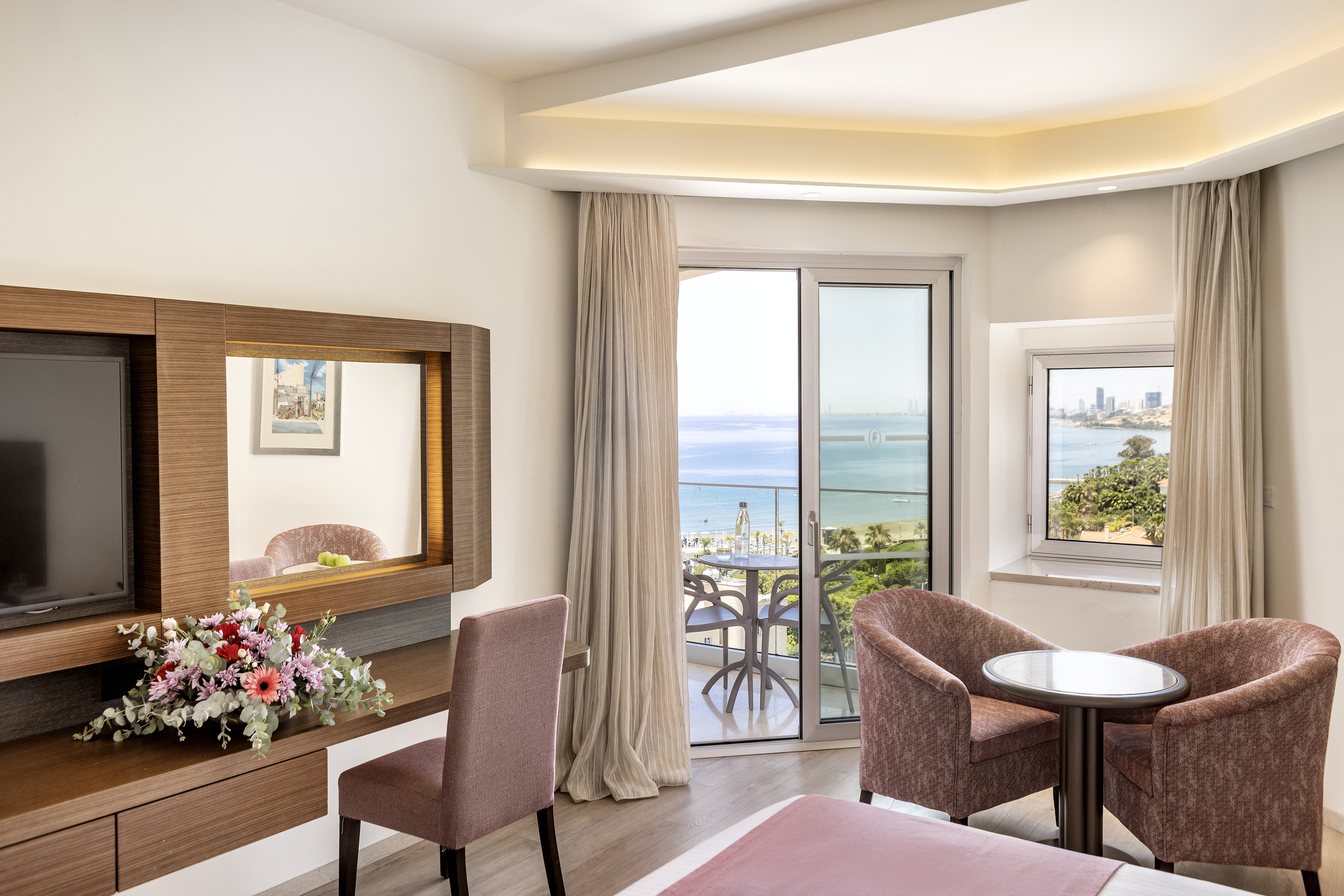 Two Bedroom Suites 103m²